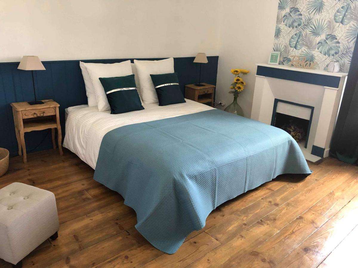 Bed and Breakfast Les Hirondelles Puyoo Zewnętrze zdjęcie