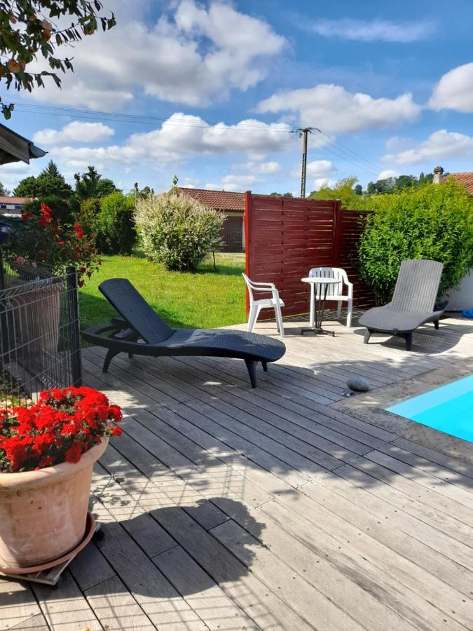Bed and Breakfast Les Hirondelles Puyoo Zewnętrze zdjęcie