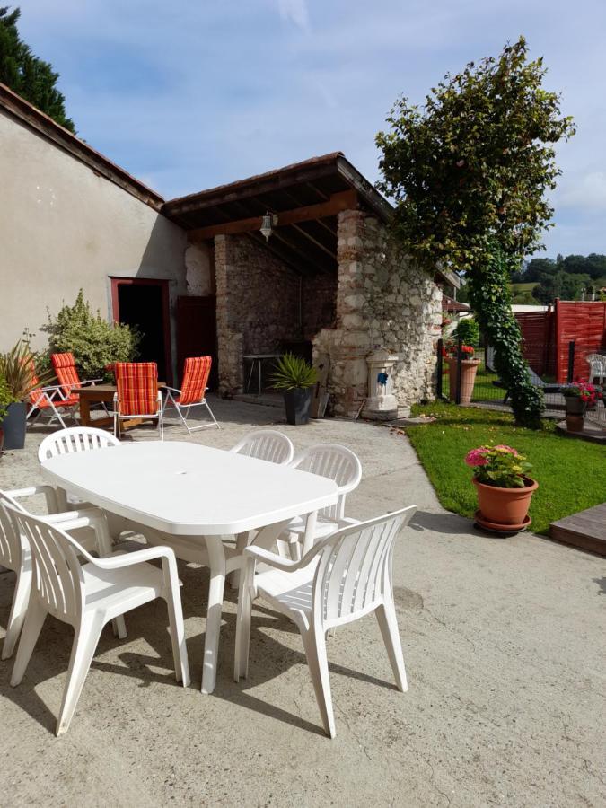 Bed and Breakfast Les Hirondelles Puyoo Zewnętrze zdjęcie